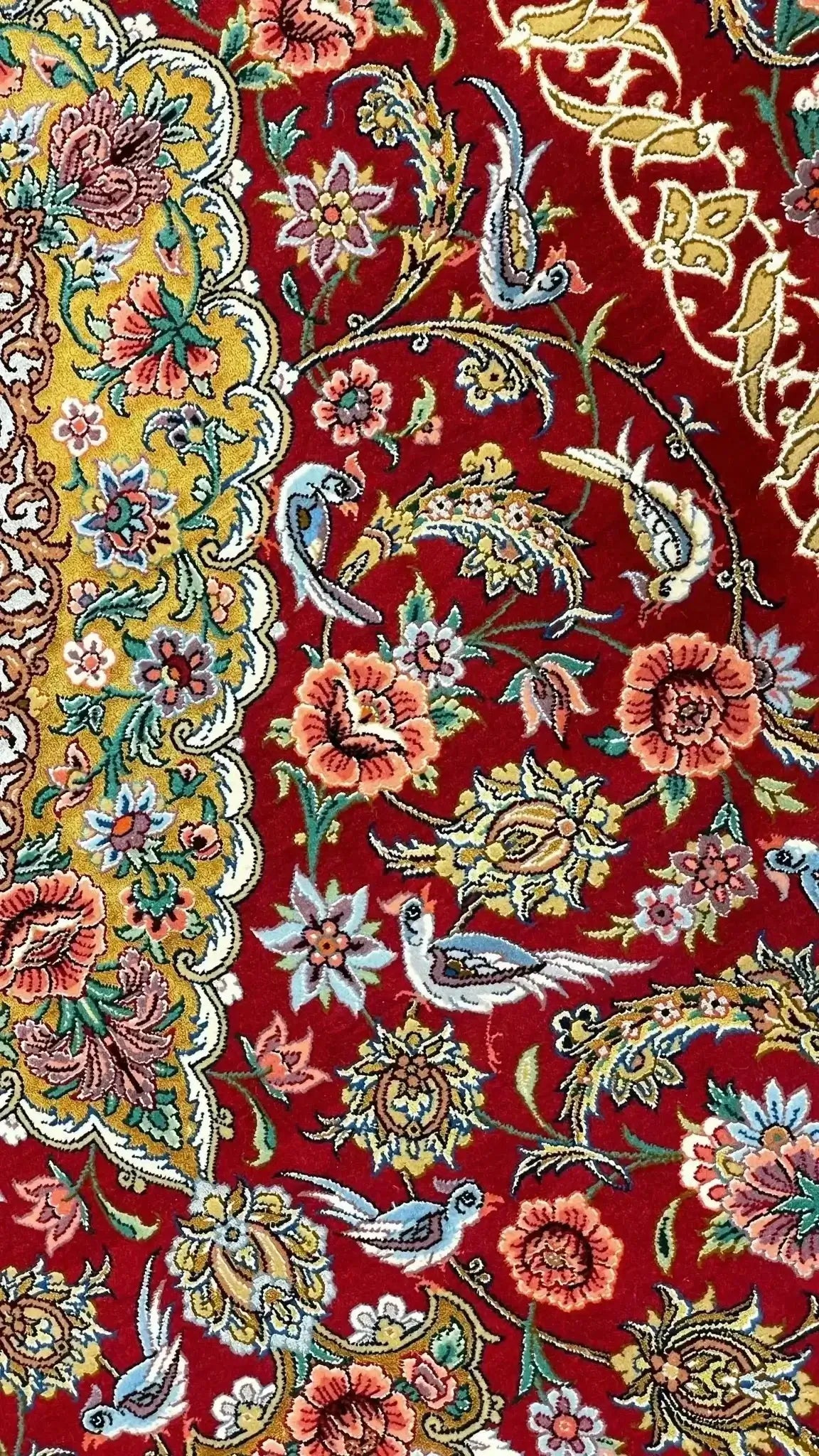"Isfahan Persian rug, 240x160 cm, handmade with silk warp and wool pile, featuring a high knot density and intricate Persian designs."